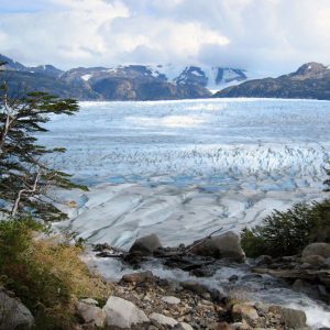 La deuda pendiente de Bachelet con los glaciares chilenos