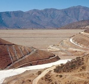 Justicia declara como «obra ruinosa» tranque «El Mauro» de Minera Los Pelambres