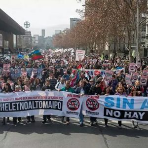 Organizaciones sociales preparan nueva marcha contra proyecto Alto Maipo