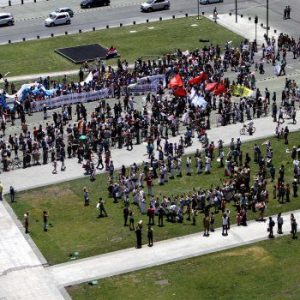 Sin mayores incidentes se realizó marcha en contra de proyecto hidroeléctrico Alto Maipo en Santiago