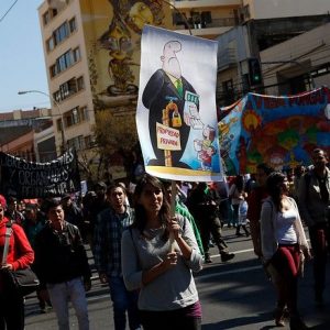 Cientos de personas marcharon por la Recuperación del Agua en Valparaíso