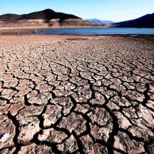 Crisis hídrica en 2025: Chile no cuenta con infraestructura ni ley de protección de Glaciares