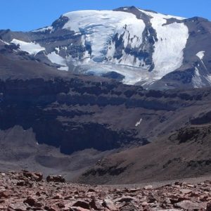 Glaciólogo apunta a Anglo American por derretimiento de glaciares: «Se están acelerando por culpa de la actividad minera»