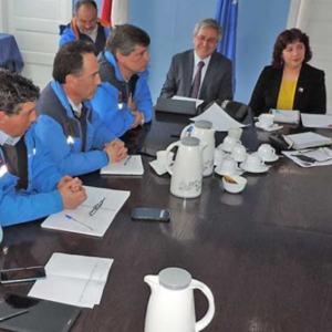 Anuncian proyectos por $1.000 millones para mejorar suministro de agua potable en Natales