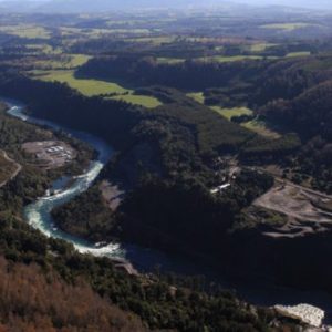 Alcaldes de Panguipulli y Los Lagos reiteran rechazo a proyecto hidroeléctrico en el Río San Pedro