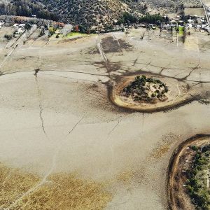 El 84% de los chilenos dice que la disponibilidad de agua en el país es “peor” que hace 10 años