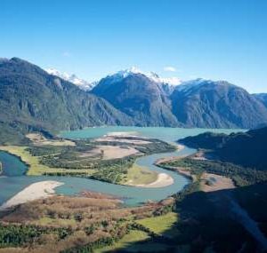 Inédito acuerdo: Hidroeléctrica cede derechos de agua para futura reserva del río Puelo